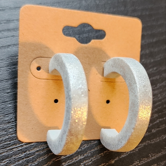 Silver glitter clay hoop earrings - Picture 8 of 10